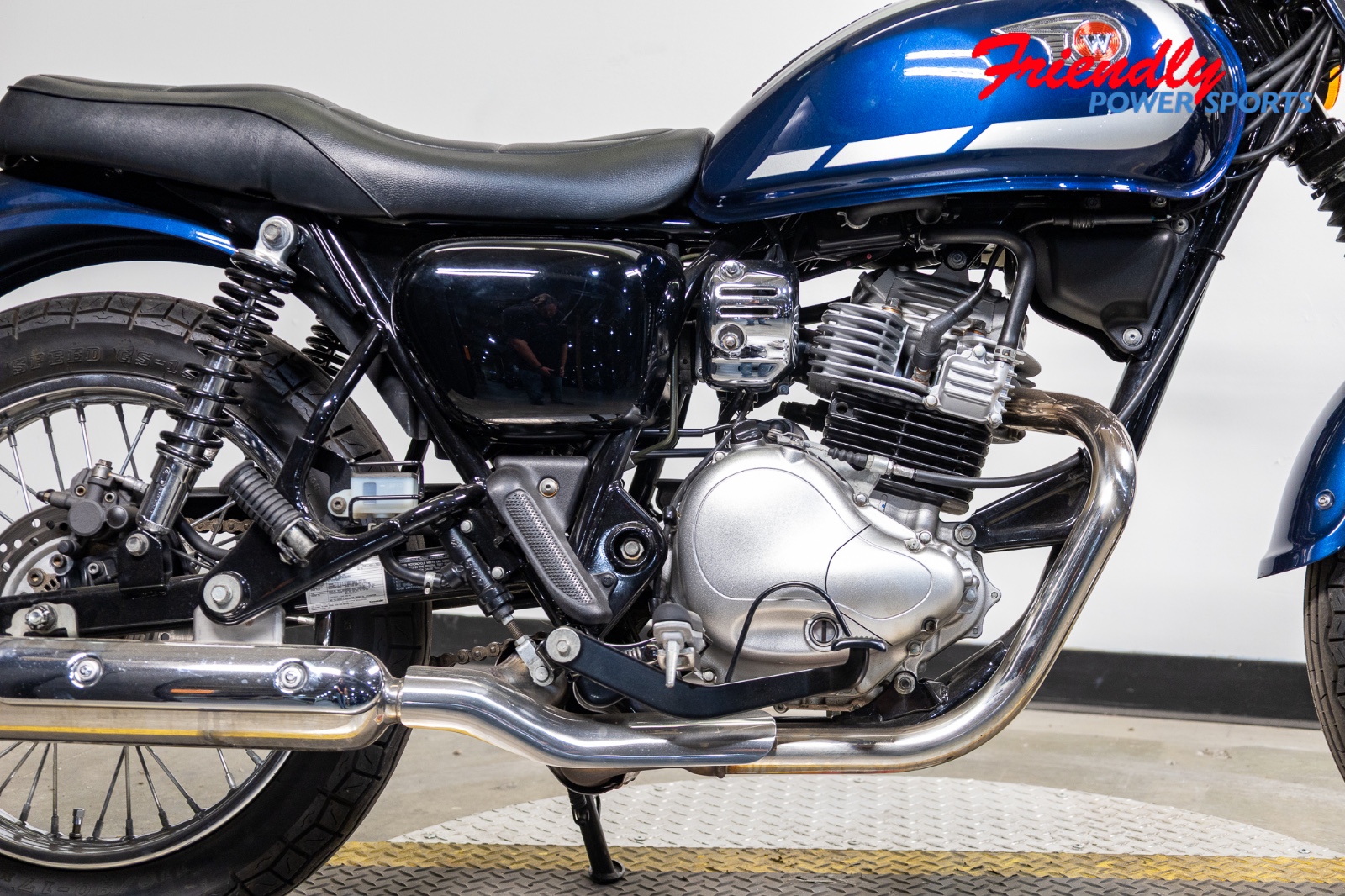 2025 KAWASAKI W230 ABS