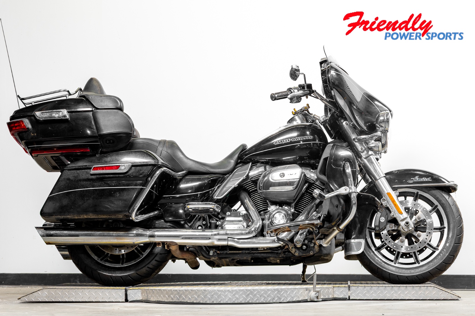 2017 HARLEY-DAVIDSON Electra Glide® Ultra Limited Low