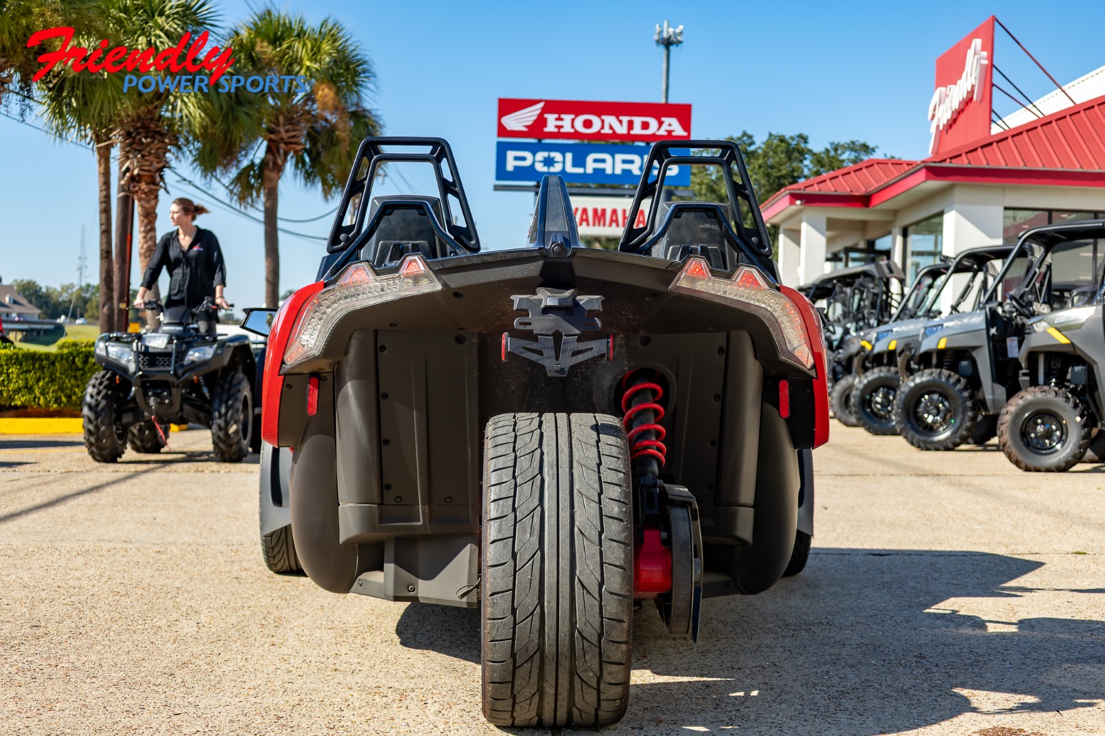 2019 SLINGSHOT SLR (Manual)