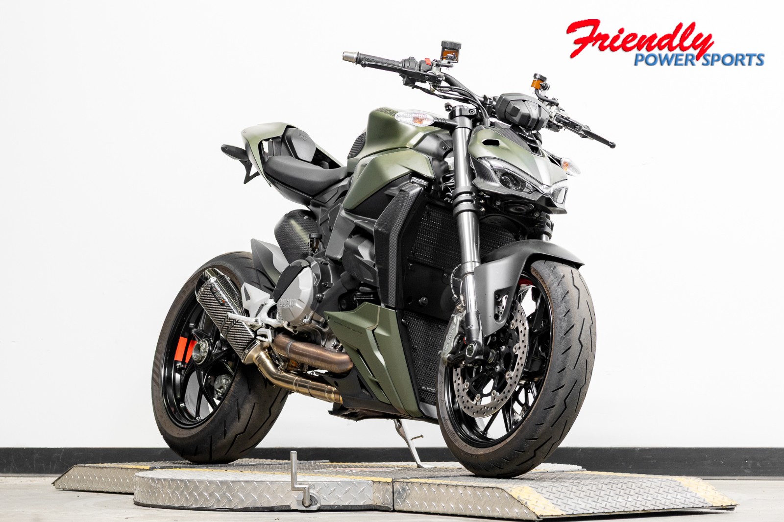 2023 DUCATI STREETFIGHTER V2