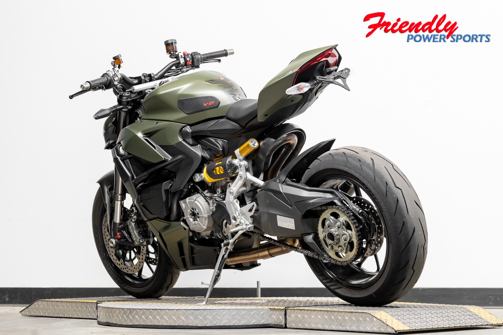 2023 DUCATI STREETFIGHTER V2