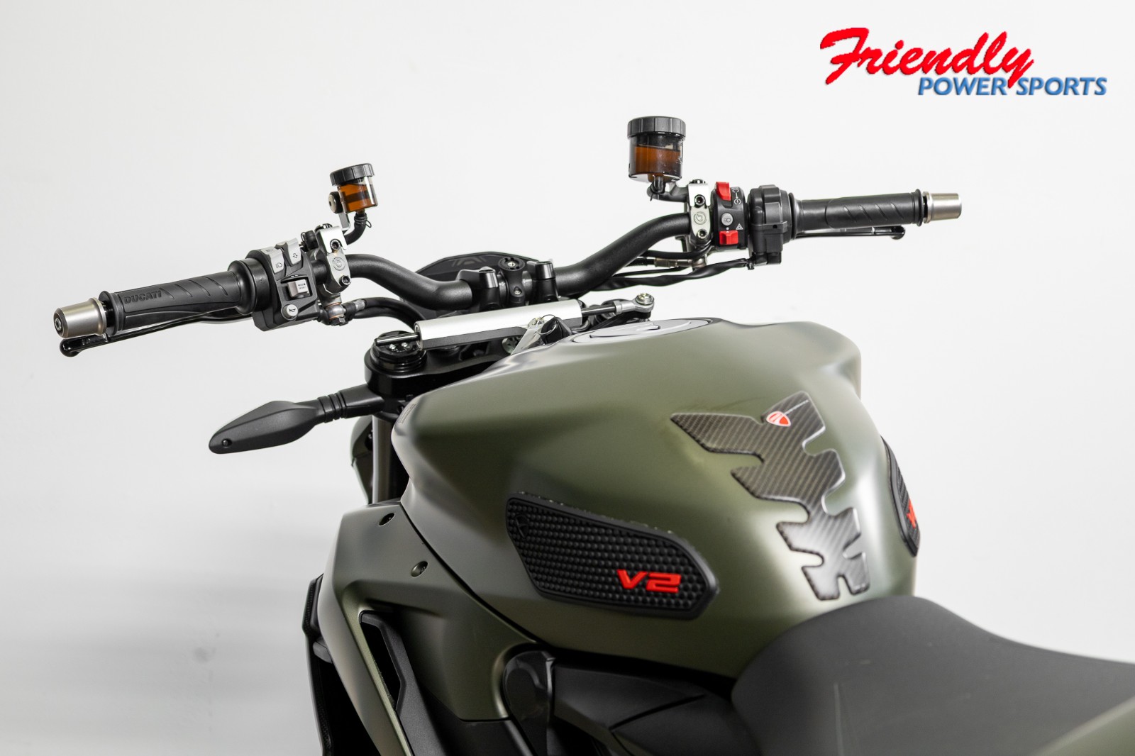 2023 DUCATI STREETFIGHTER V2