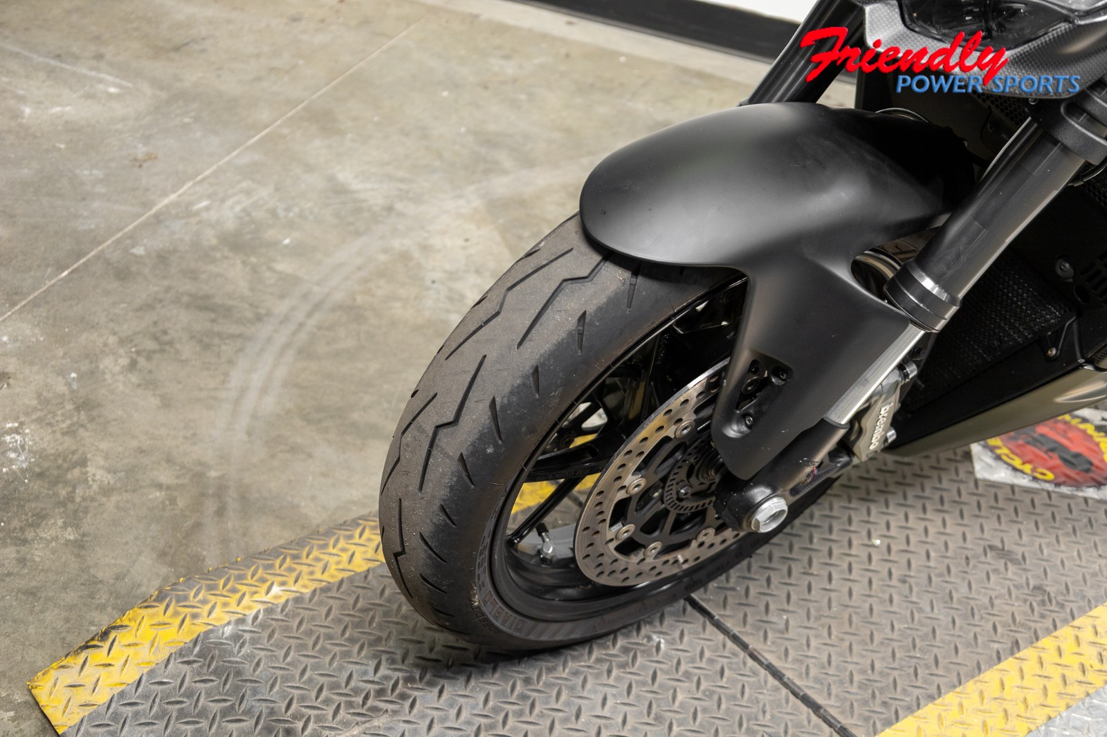 2023 DUCATI STREETFIGHTER V2