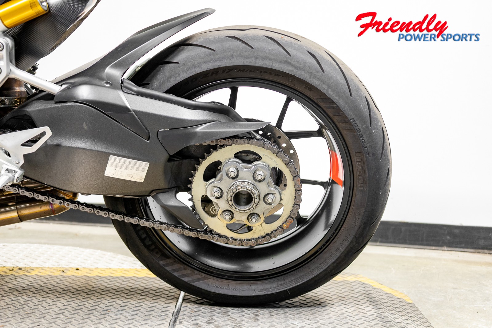 2023 DUCATI STREETFIGHTER V2