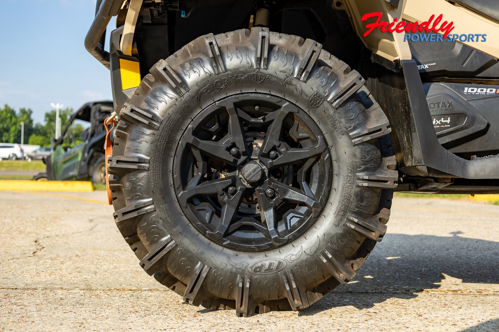 2022 CAN-AM OUTL XMR 1000R TN