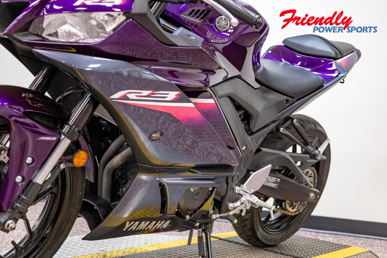 2023 YAMAHA YZF-R3 ABS