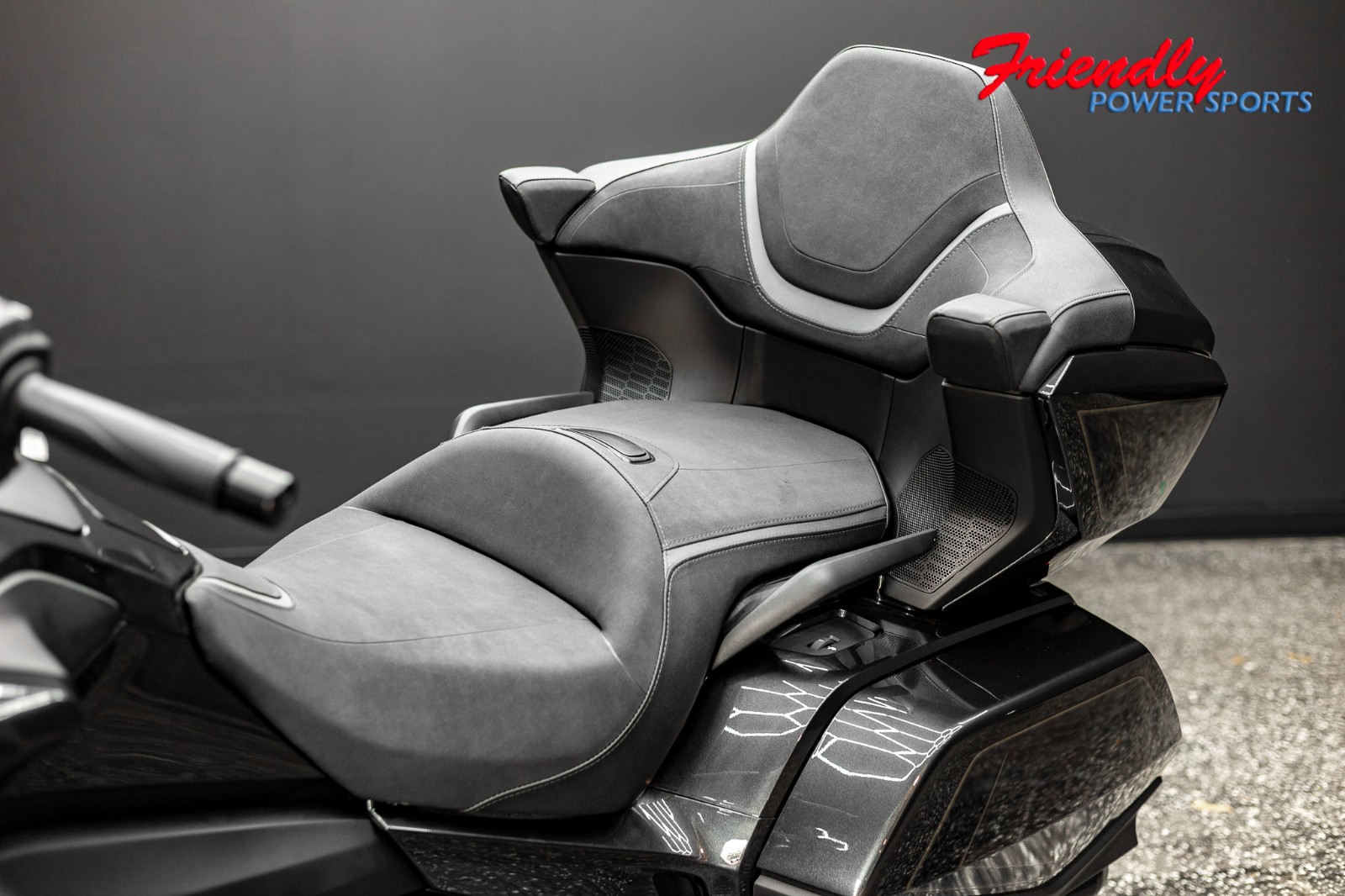 2026 HONDA GOLDWING TOUR AIR BAG