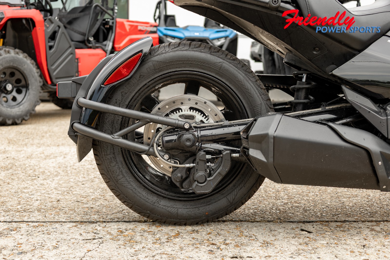 2023 CAN-AM SPYDER F3 1330 SE6 BK