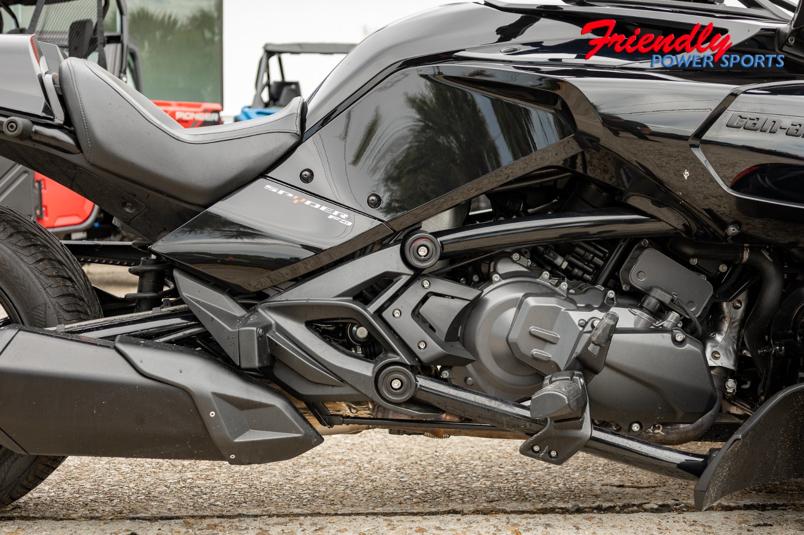 2023 CAN-AM SPYDER F3 1330 SE6 BK