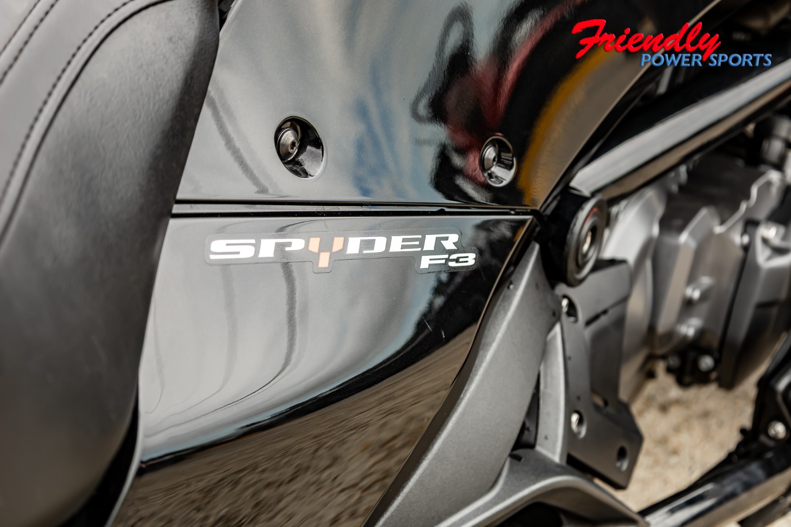 2023 CAN-AM SPYDER F3 1330 SE6 BK