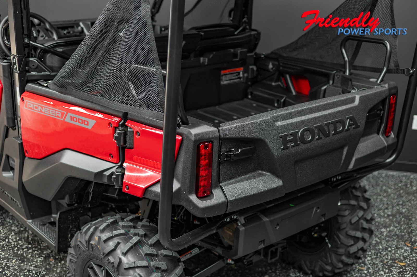 2026 HONDA PIONEER 1000-5 DELUXE