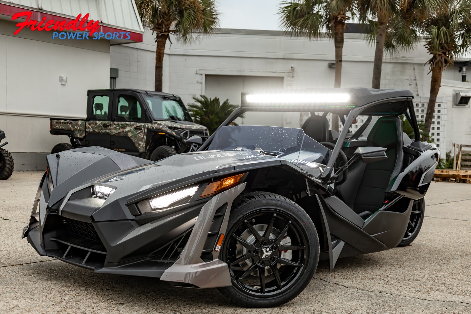 2025 SLINGSHOT SLR (Manual)