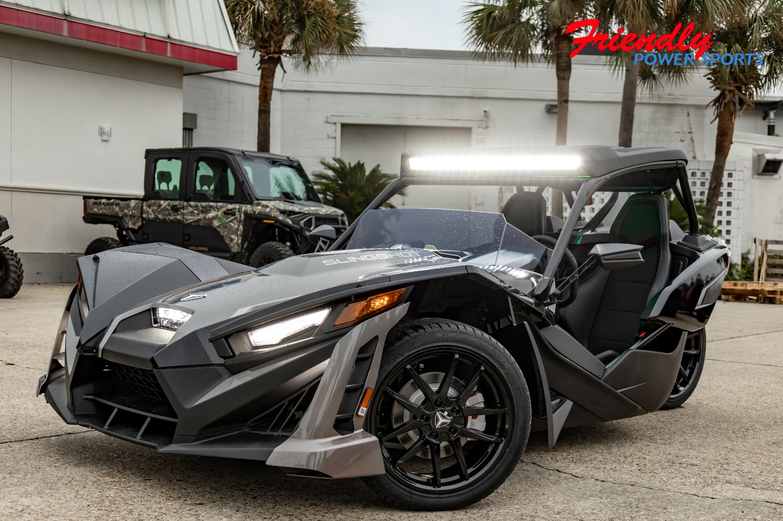 2025 SLINGSHOT SLR (Manual)