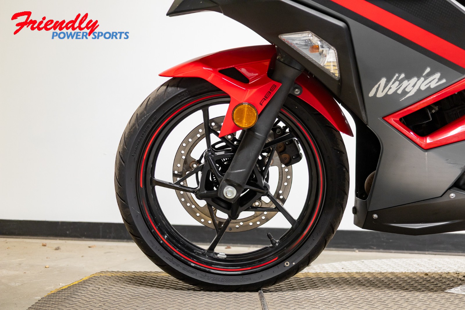 2025 KAWASAKI Ninja® 500 ABS