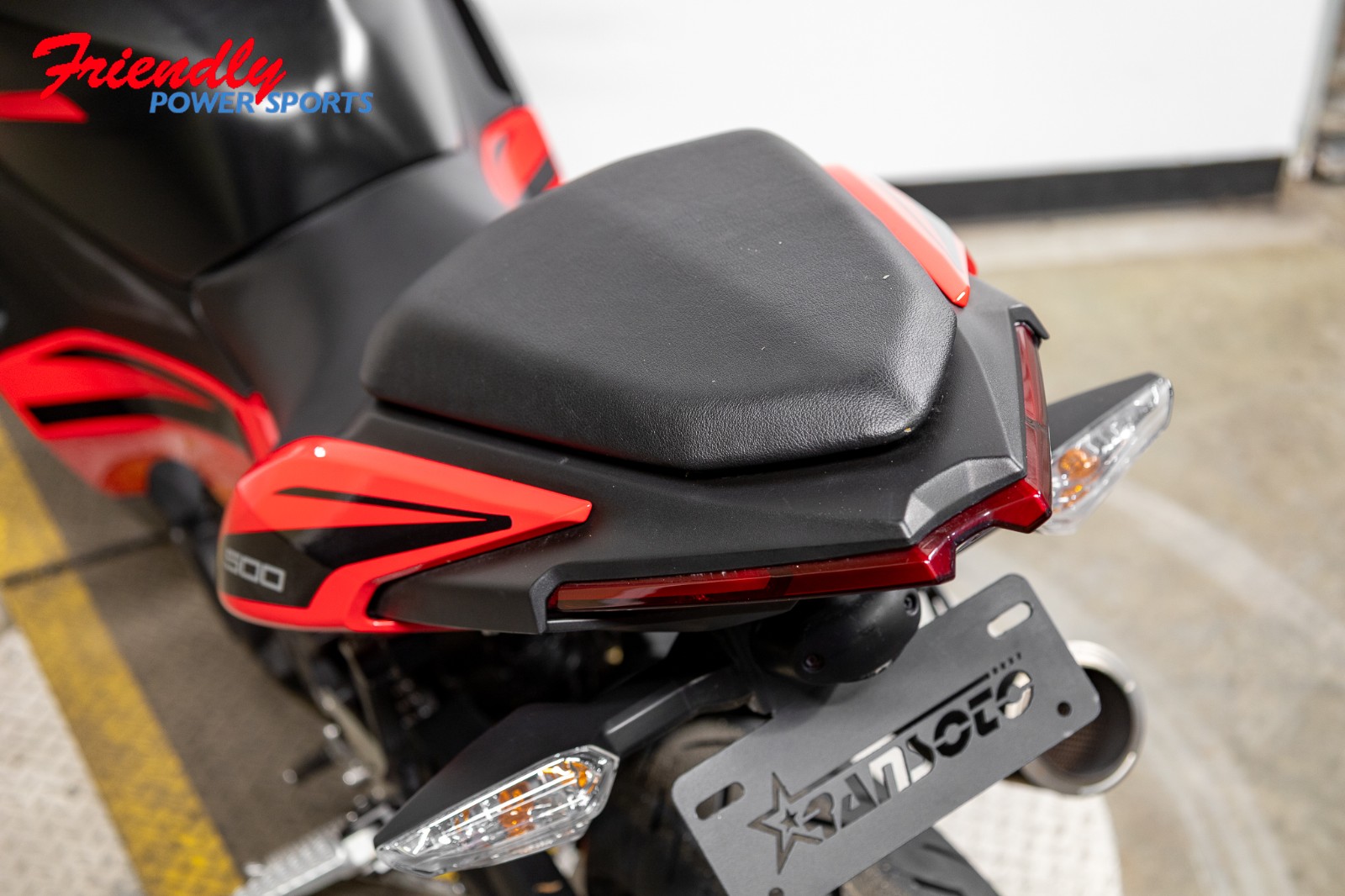 2025 KAWASAKI Ninja® 500 ABS