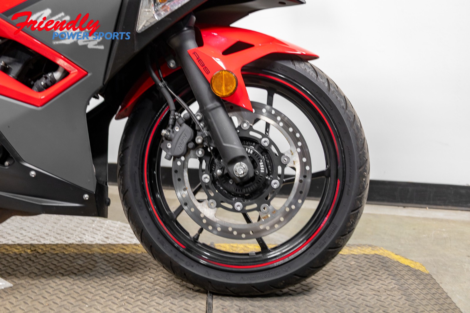 2025 KAWASAKI Ninja® 500 ABS