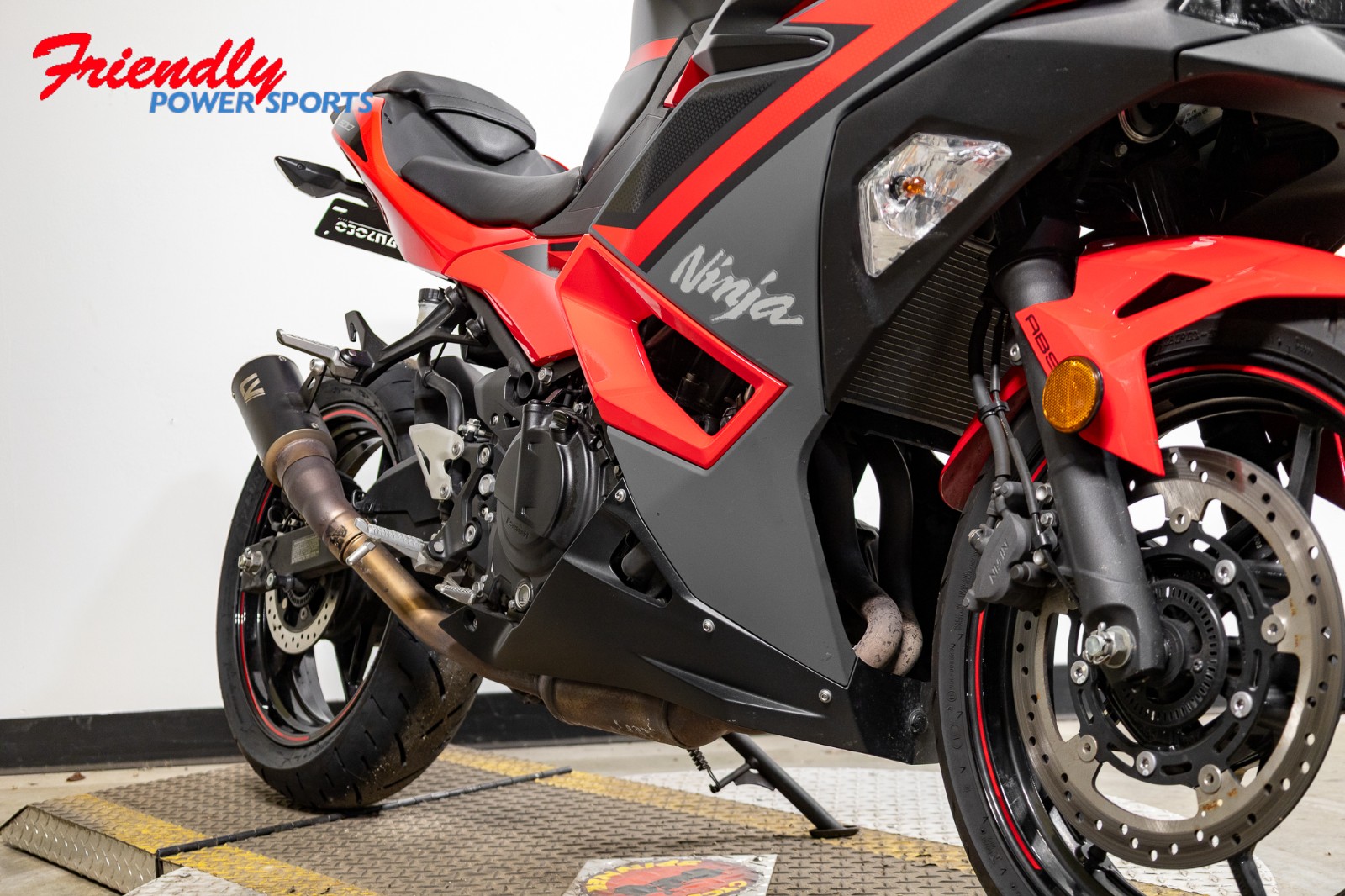 2025 KAWASAKI Ninja® 500 ABS