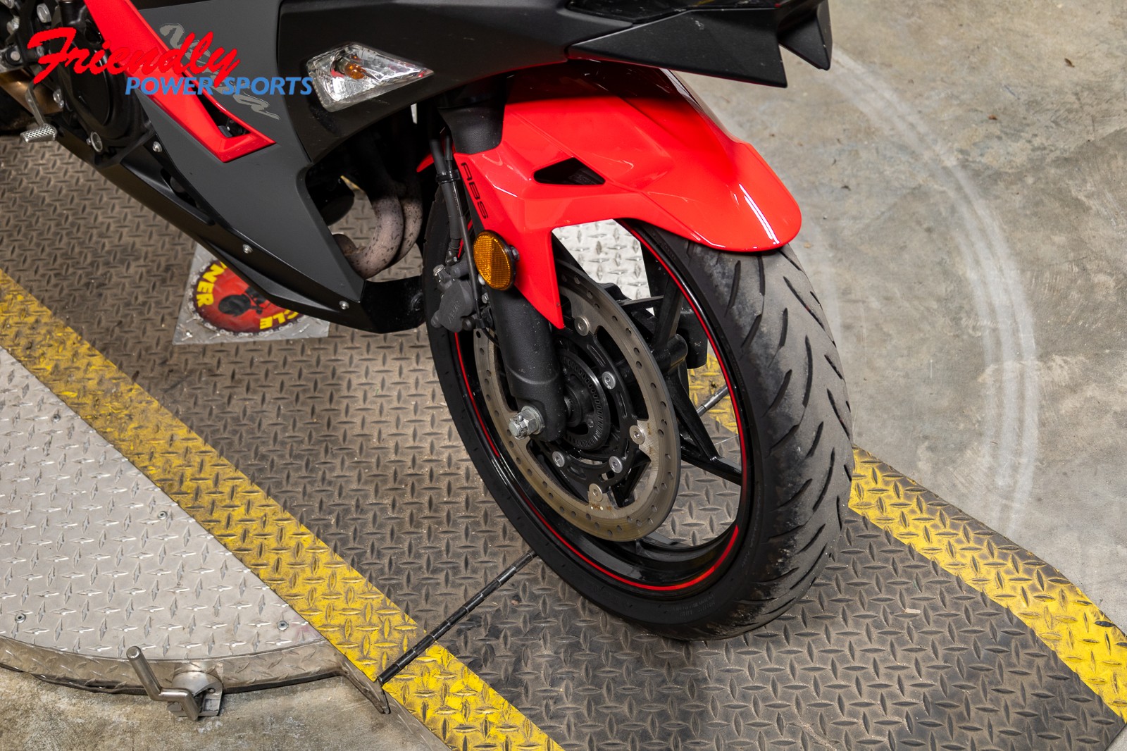 2025 KAWASAKI Ninja® 500 ABS