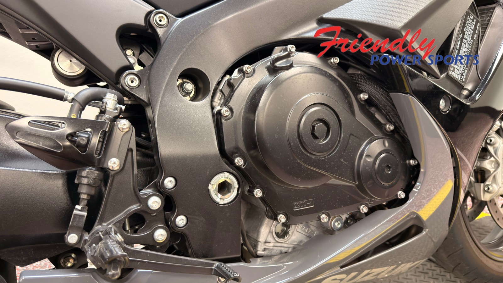 2025 SUZUKI GSX-R750