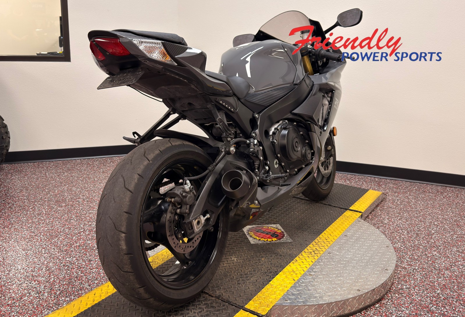 2025 SUZUKI GSX-R750