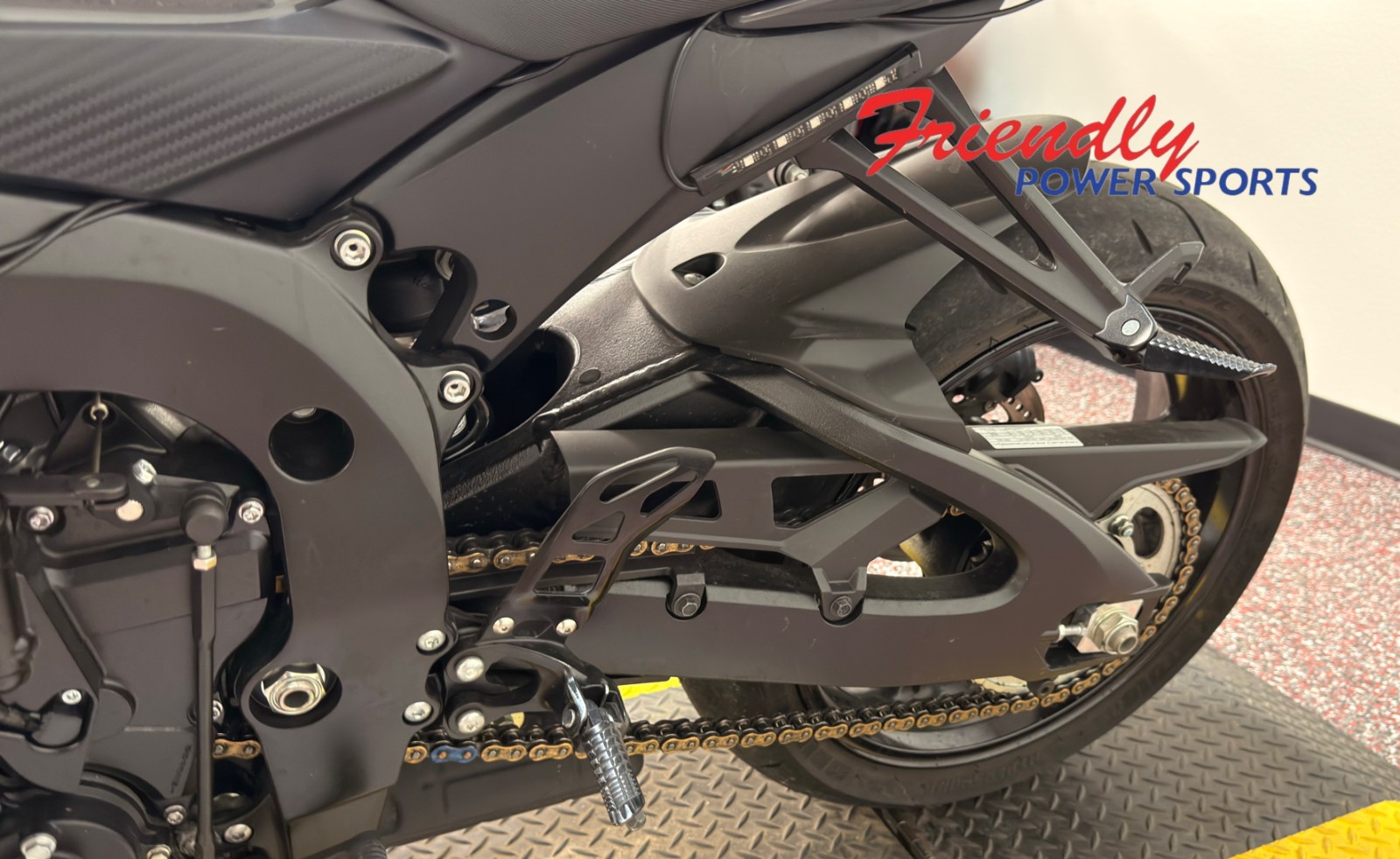 2025 SUZUKI GSX-R750
