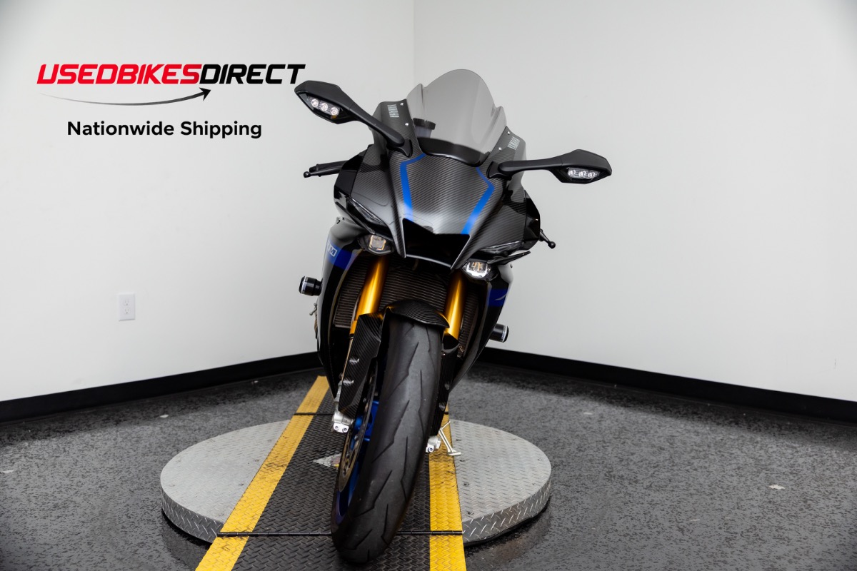 2022 YAMAHA YZF-R1M