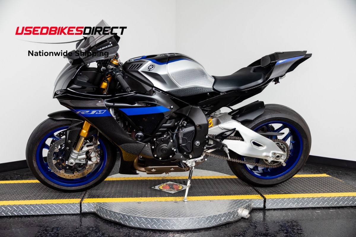 2022 YAMAHA YZF-R1M