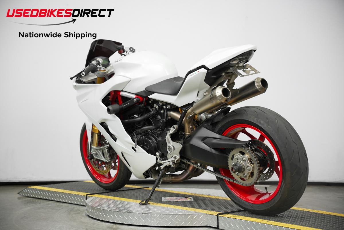 2018 DUCATI SUPER SPORT S