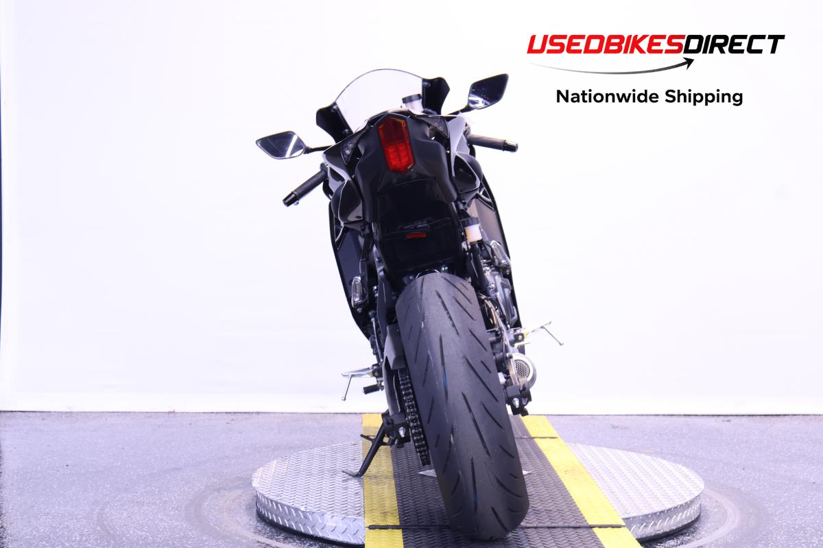 2025 YAMAHA YZF-R7
