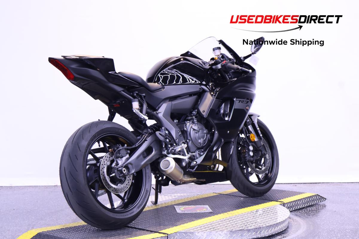 2025 YAMAHA YZF-R7