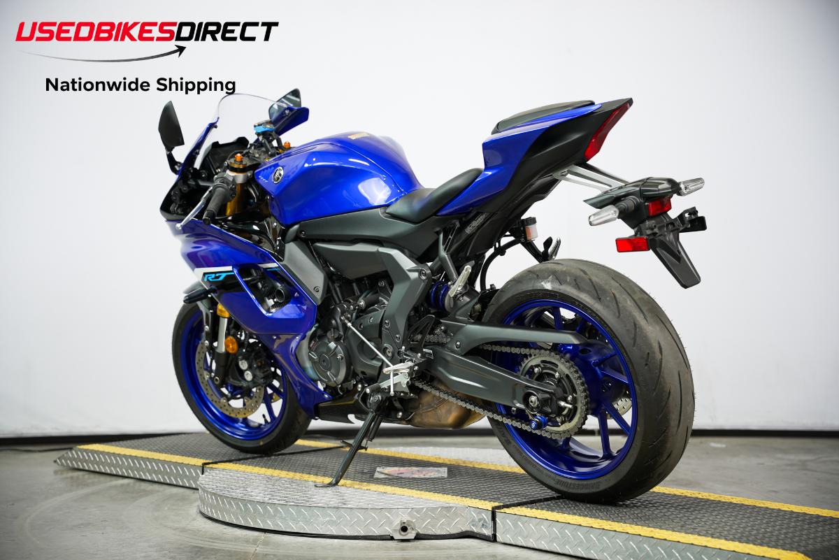 2025 YAMAHA YZF R7
