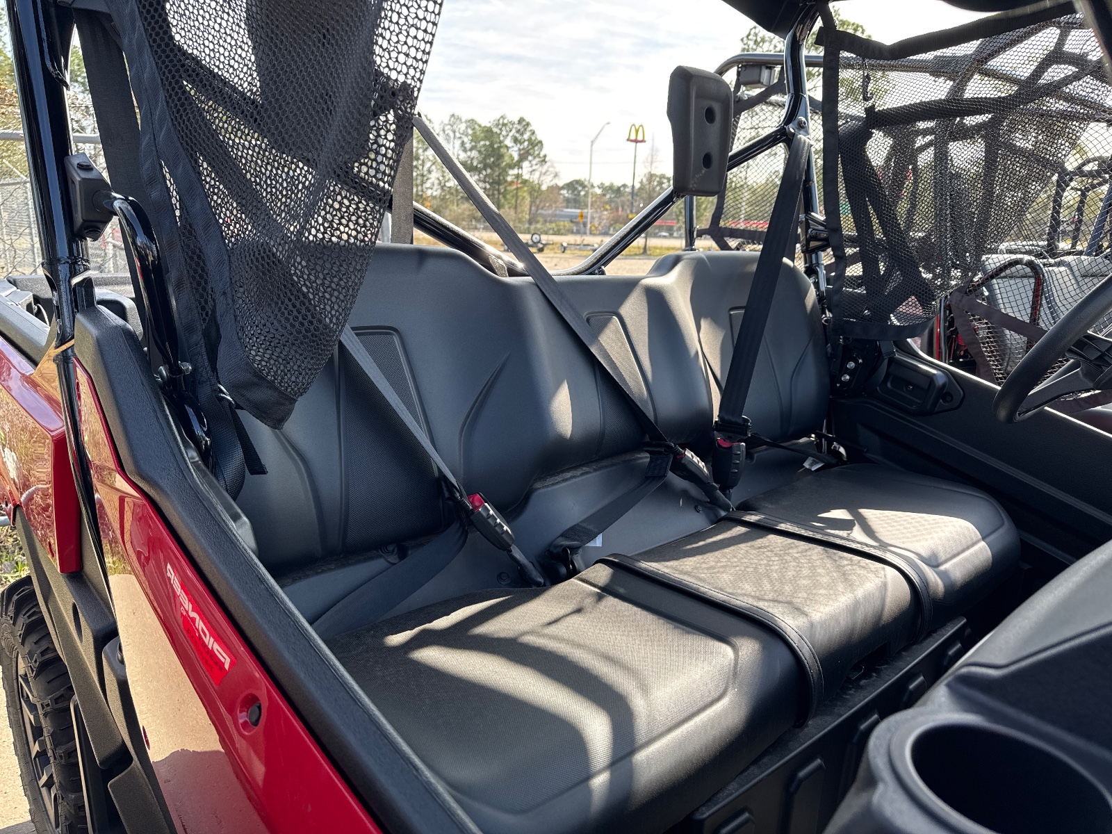 2025 HONDA Pioneer 1000 Deluxe