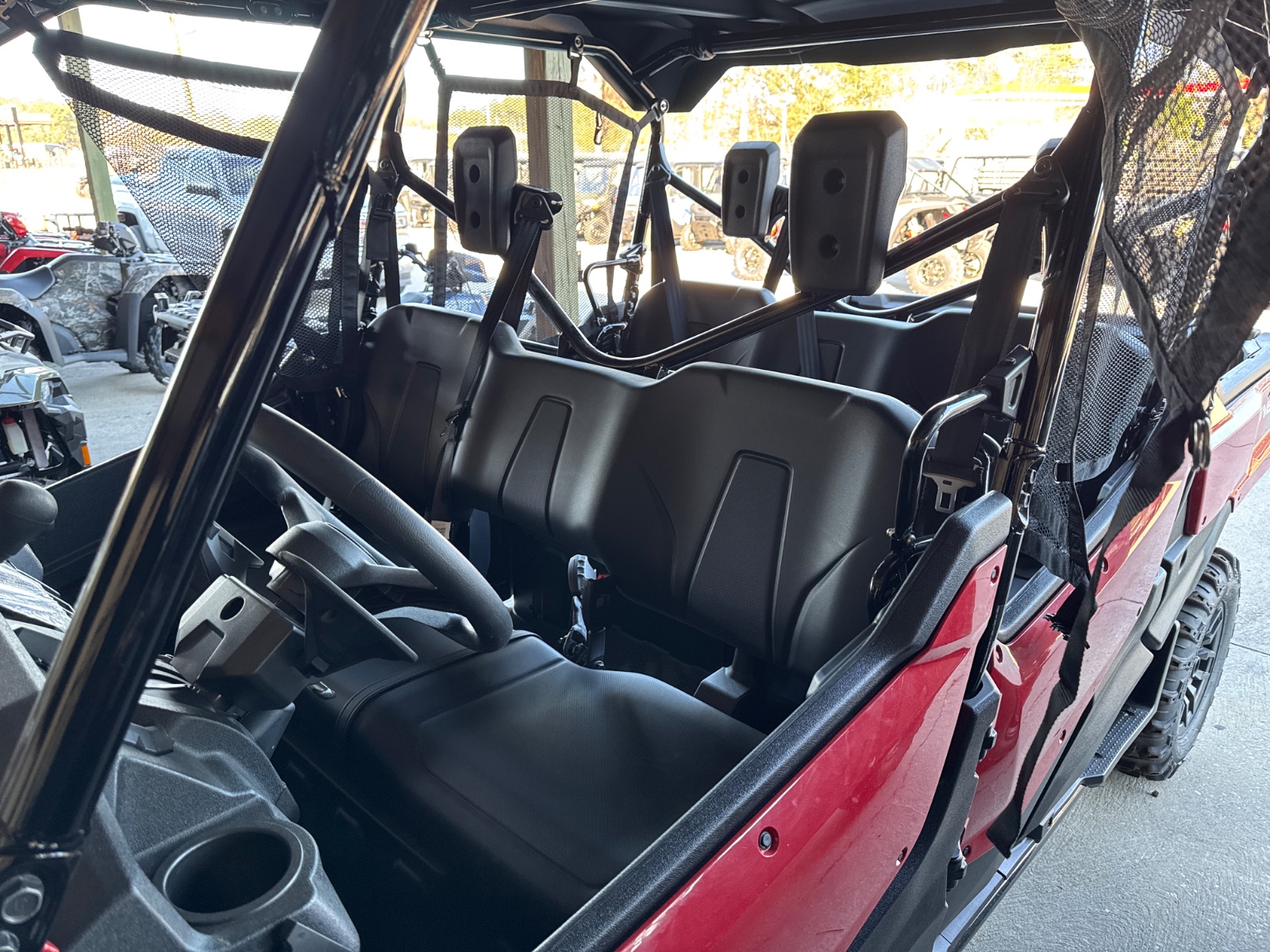 2025 HONDA Pioneer 1000-6 Crew Deluxe