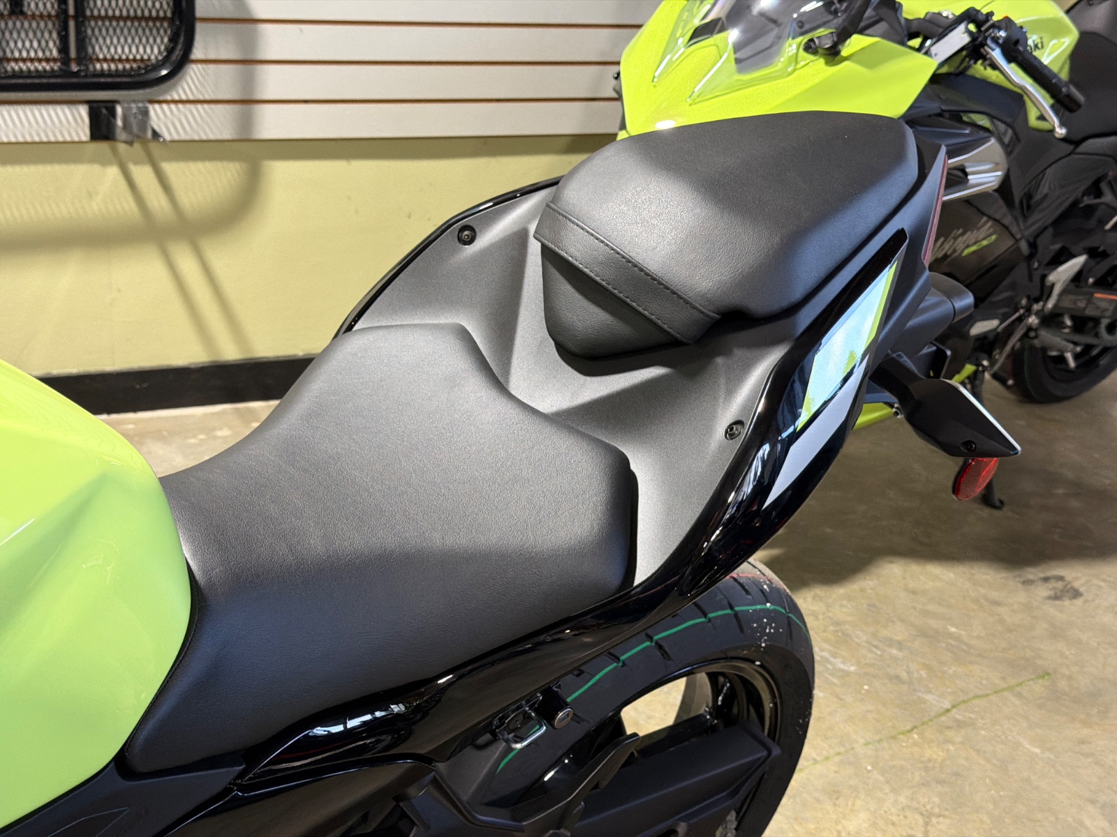 2026 KAWASAKI Ninja® 500 ABS