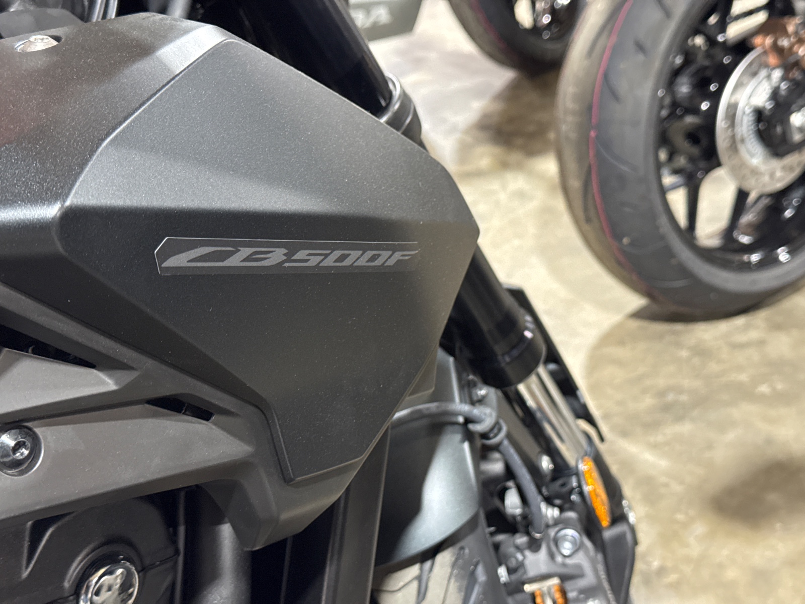 2025 HONDA CB500F ABS