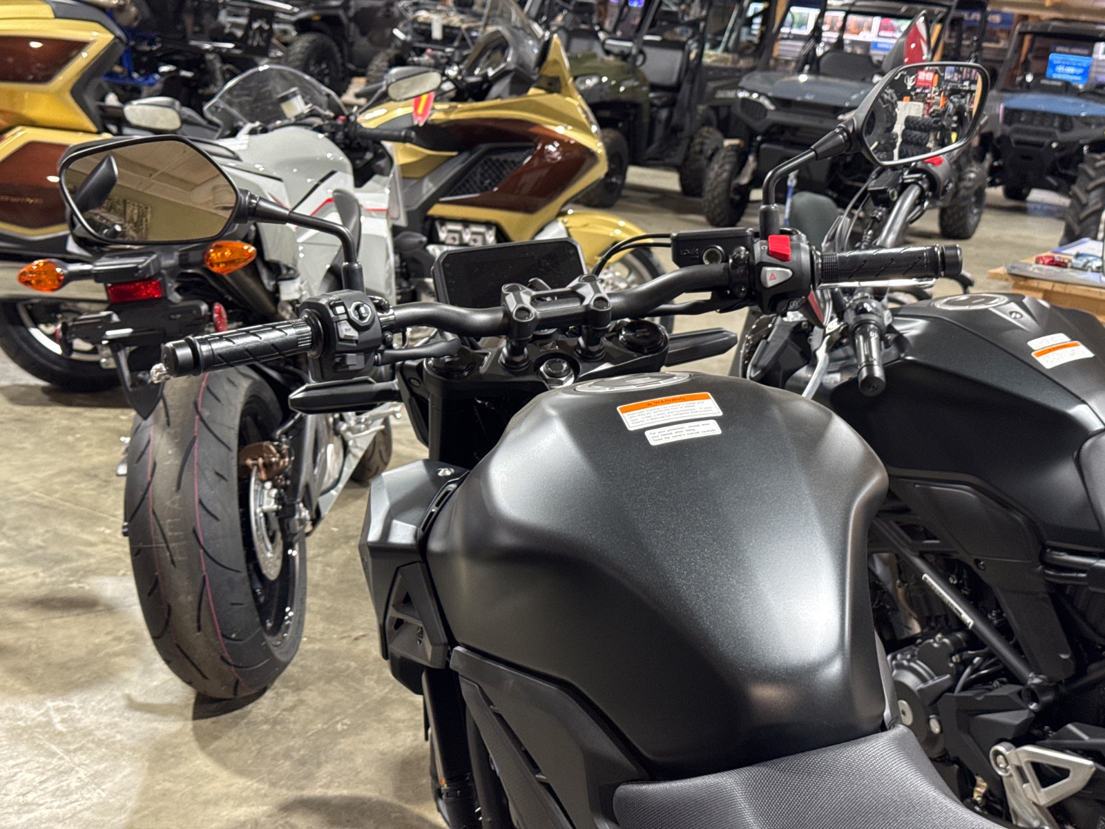 2025 HONDA CB500F ABS