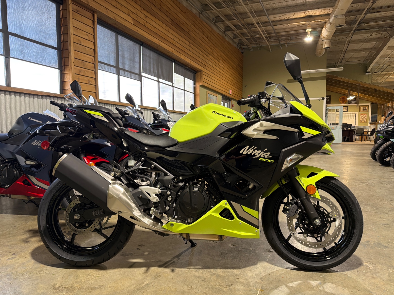 2026 KAWASAKI Ninja® 500 SE ABS