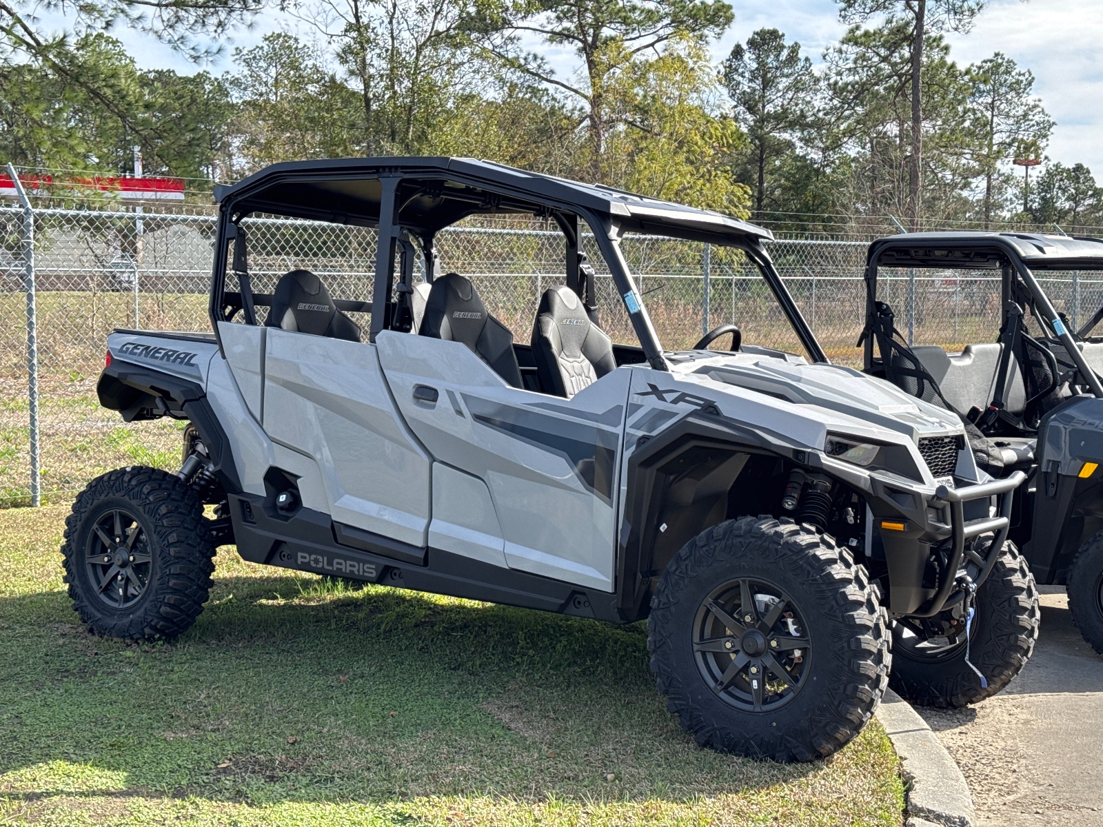 2026 POLARIS GENERAL XP 4 1000 SPORT - GHOST GRAY Sport