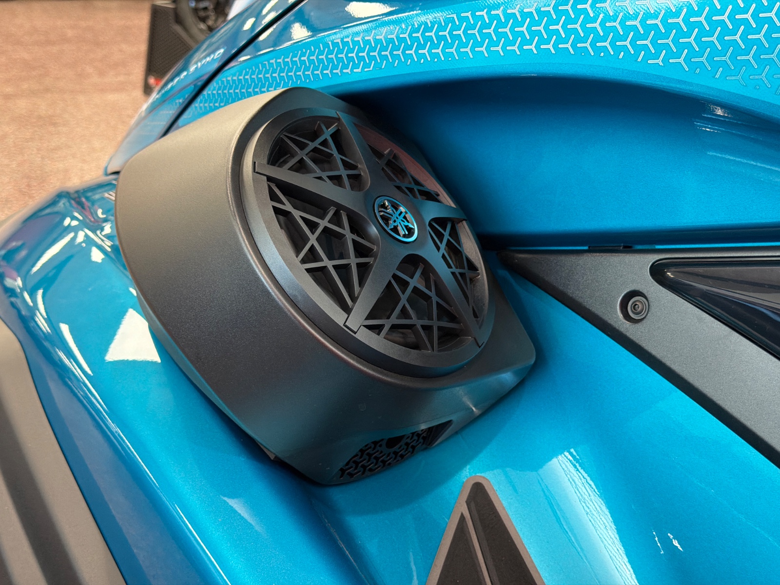 2026 YAMAHA FX CRUISER SVHO w/AUDIO (LAGOON BLUE)