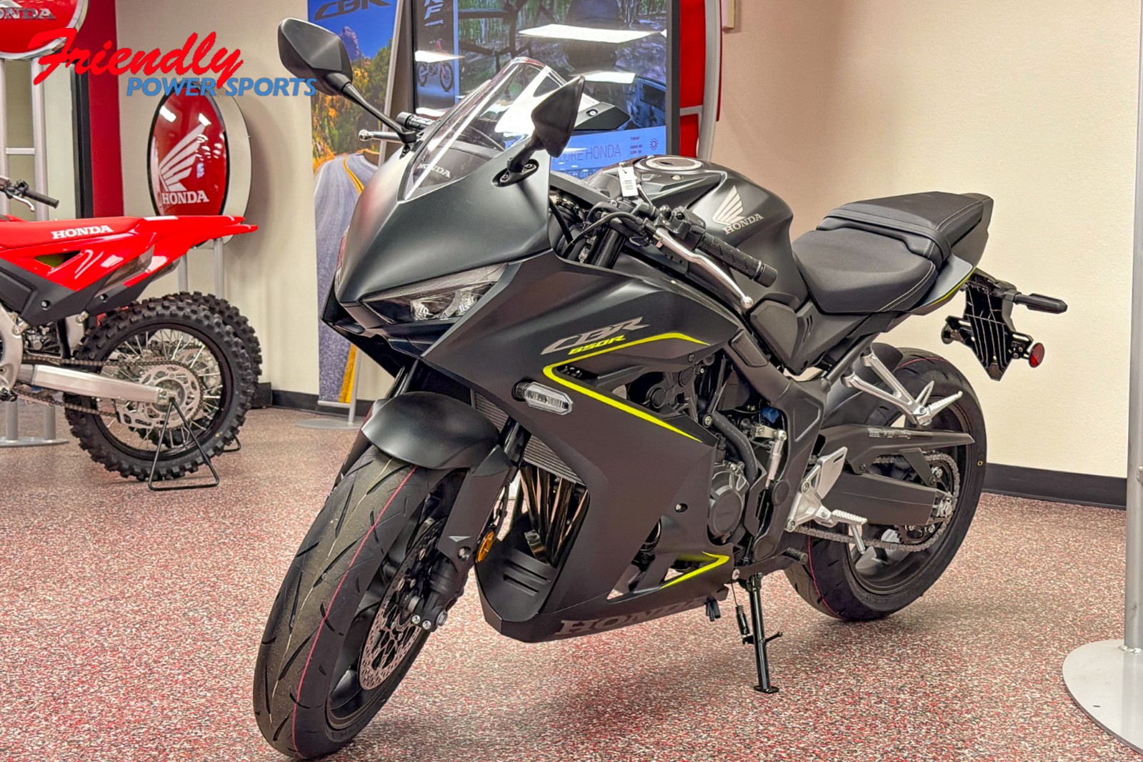 2026 HONDA CB650R E-Clutch