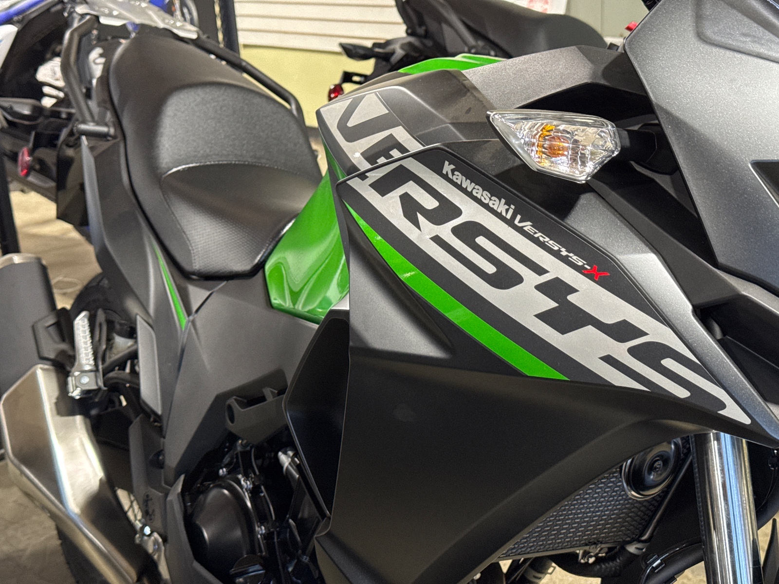 2025 KAWASAKI Versys®-X 300 ABS