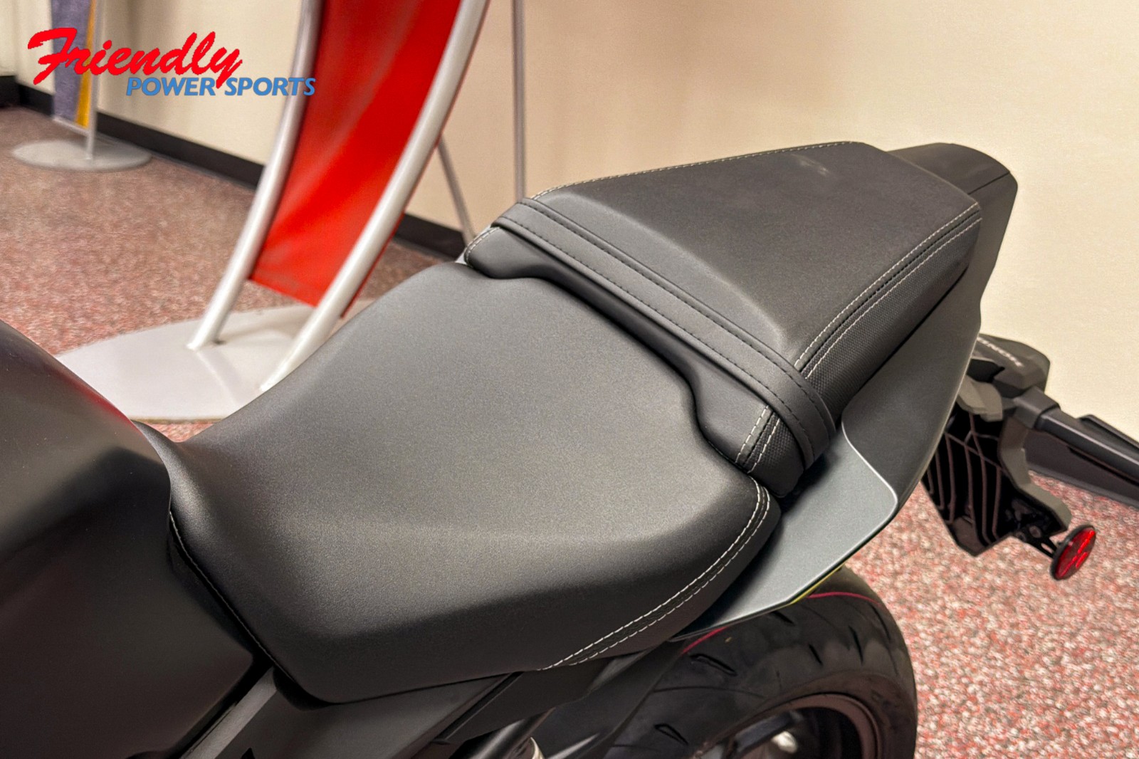 2026 HONDA CB650R E-Clutch