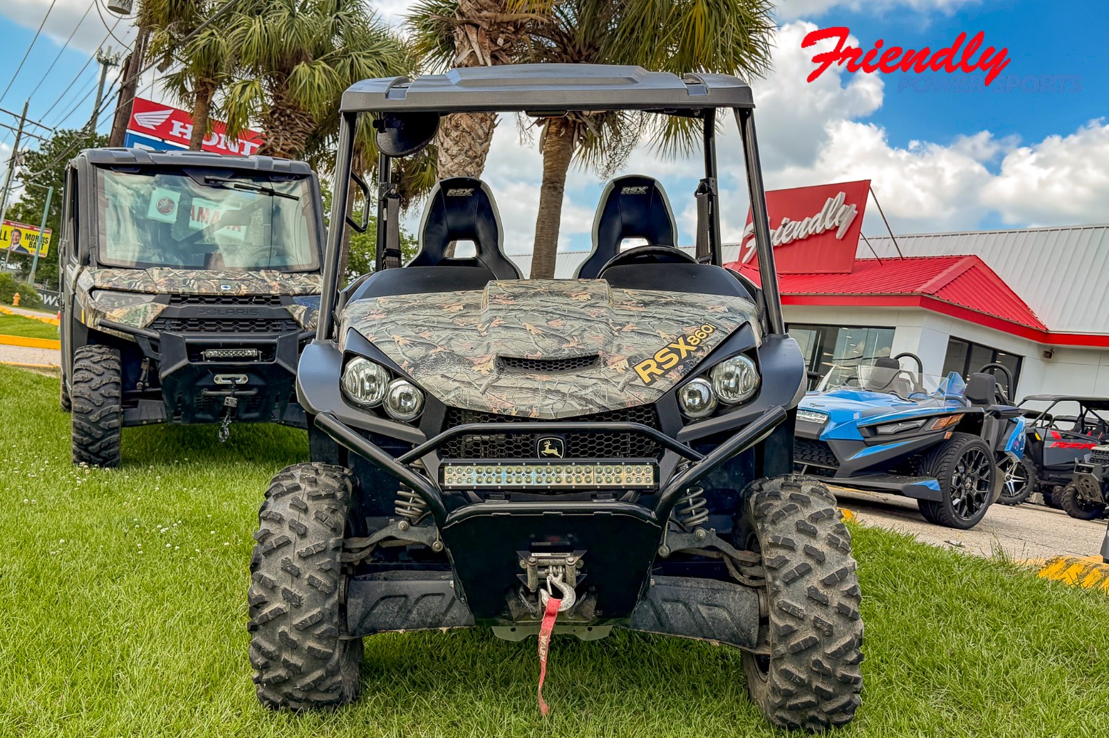 2016 JOHN DEERE GATOR RSX860i