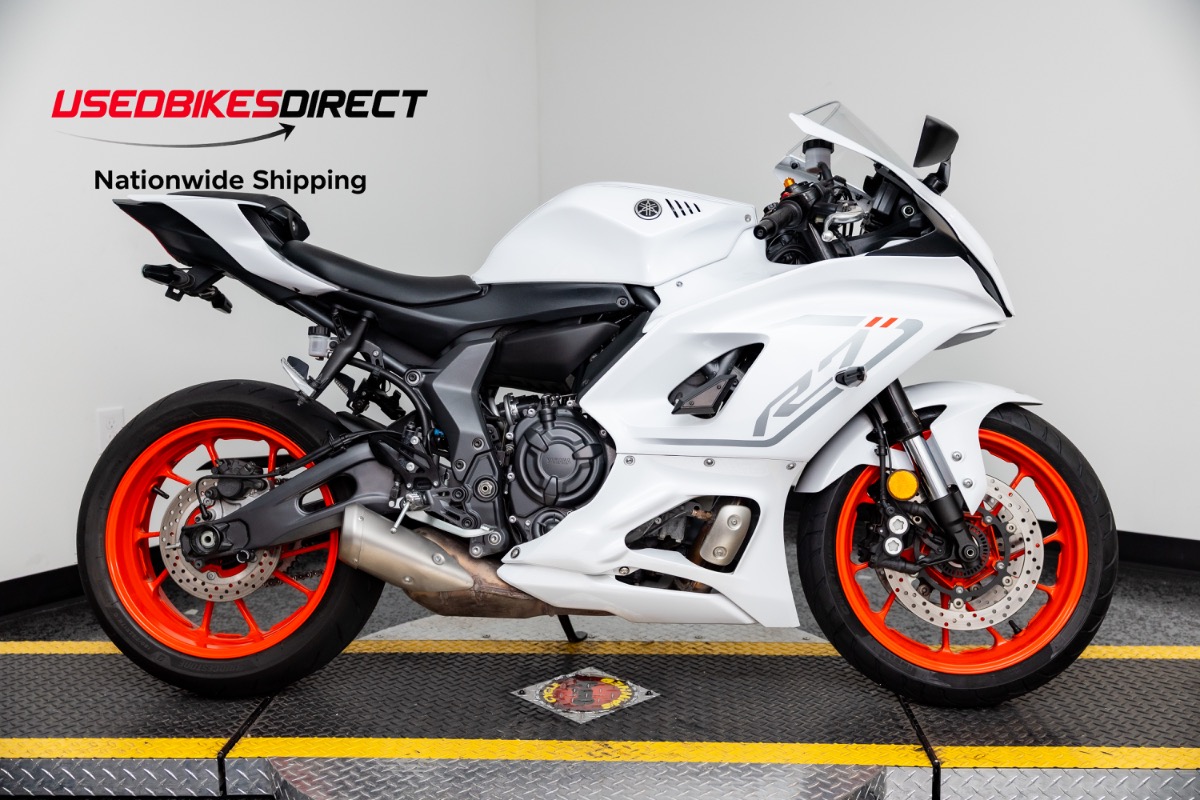 2023 YAMAHA YZF-R7