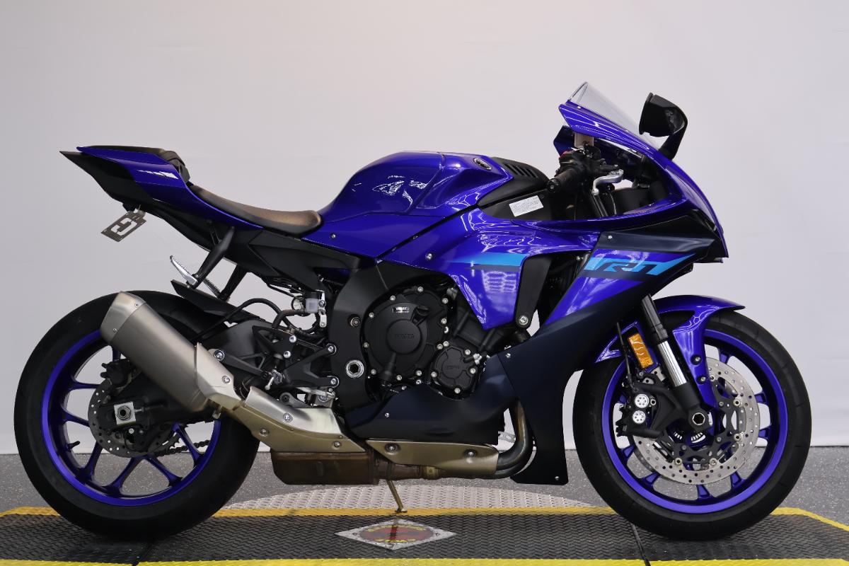 2024 Yamaha YZF-R1
