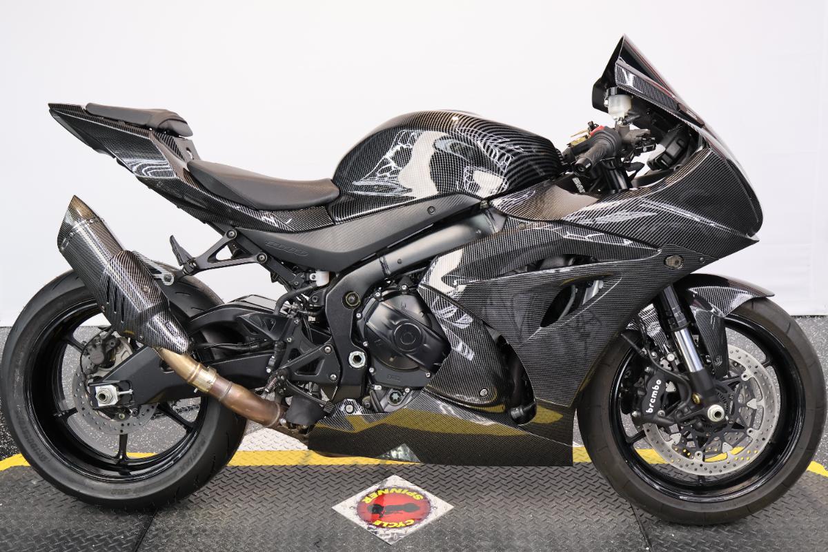 2022 Suzuki GSX-R1000