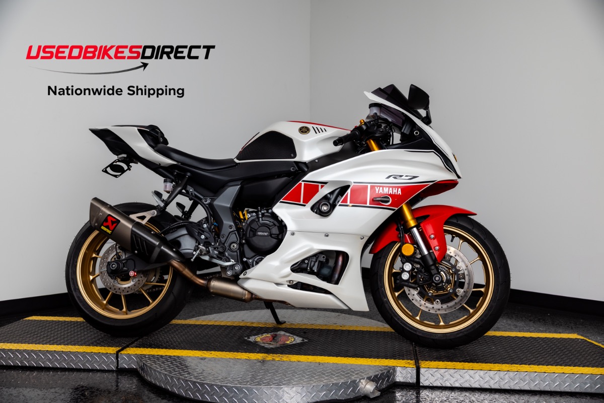2022 YAMAHA YZF-R7