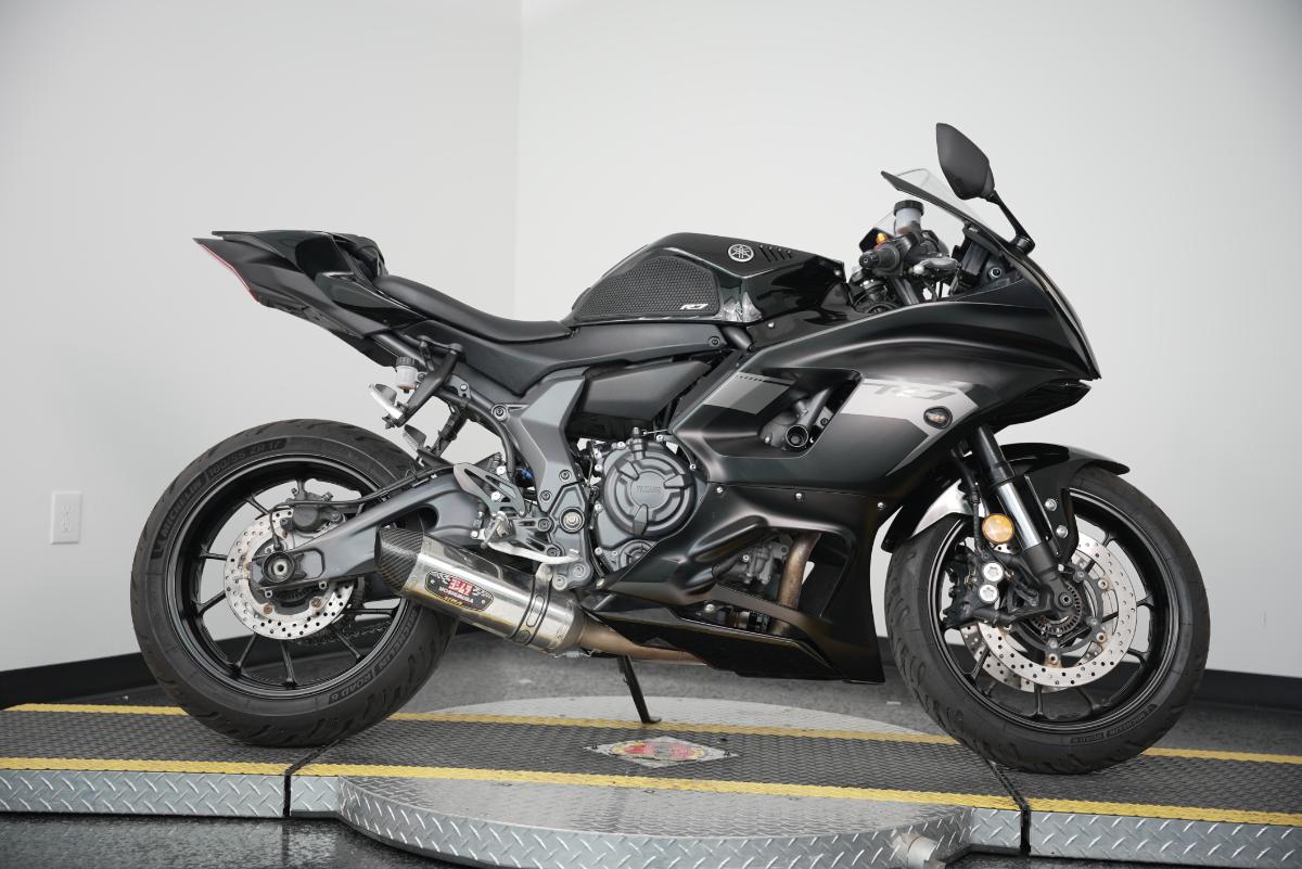 2025 Yamaha YZF-R7