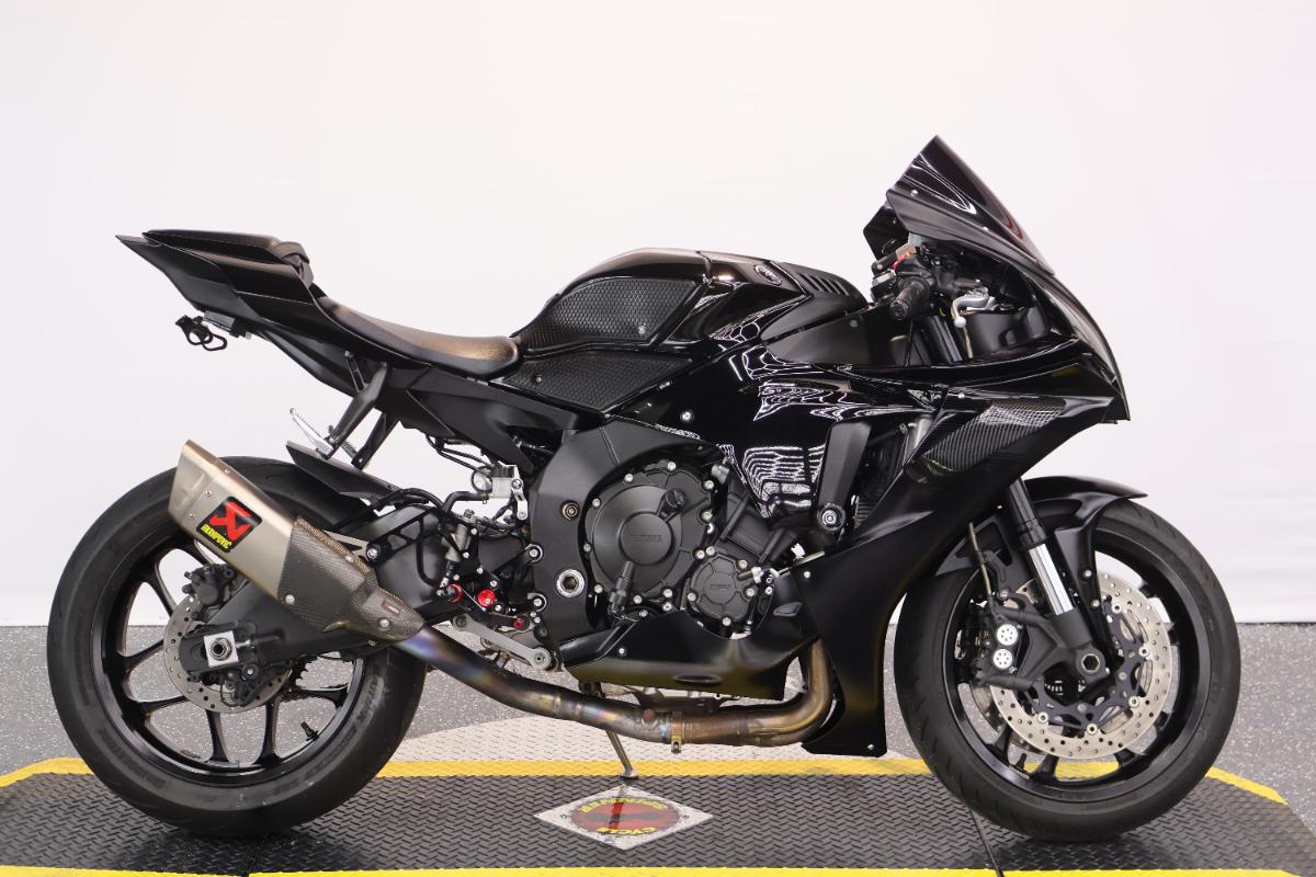 2021 Yamaha YZF-R1