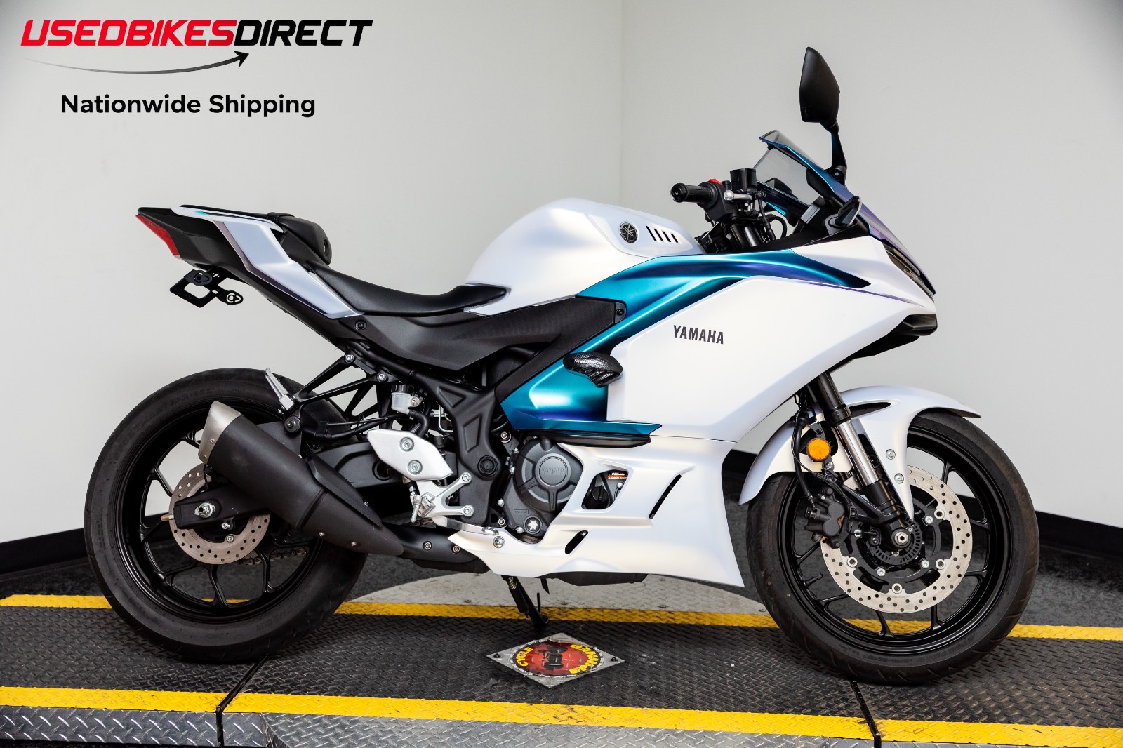 2025 YAMAHA YZF-R3